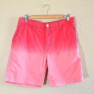 Vineyard Vines Short.